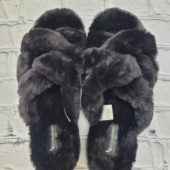 Koolaburra by UGG Cameal slides black faux fur in size 9M - Picture 3 of 9